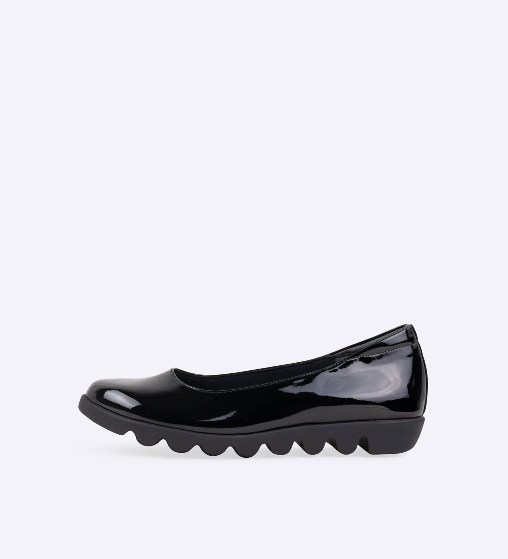 ヒルズアヴェニュー オンラインストア プレーンスマートウェーブソール