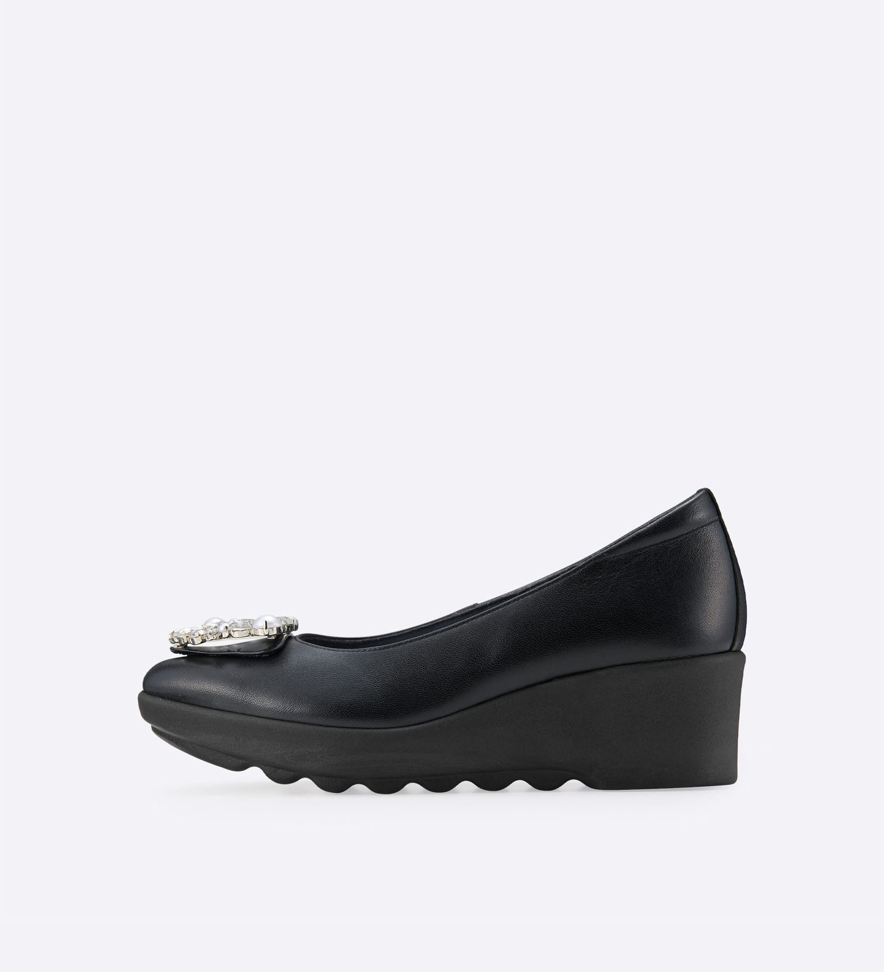 ヒルズアヴェニュー オンラインストア 特集/ビジュー＆グリッターパンプス