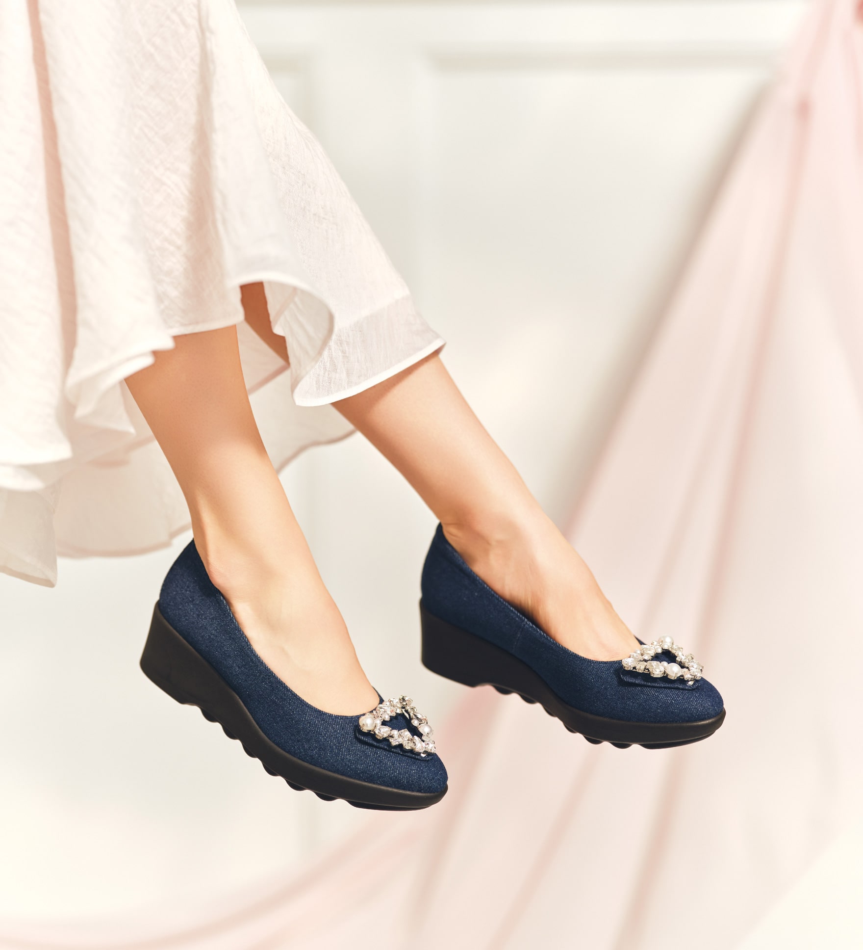 ヒルズアヴェニュー オンラインストア 特集/ビジュー＆グリッターパンプス