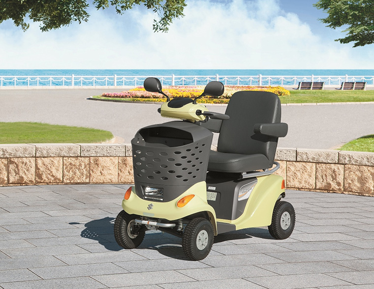 高齢者の本音を追求した新たな手押し車。スズキが実践したデザイン思考