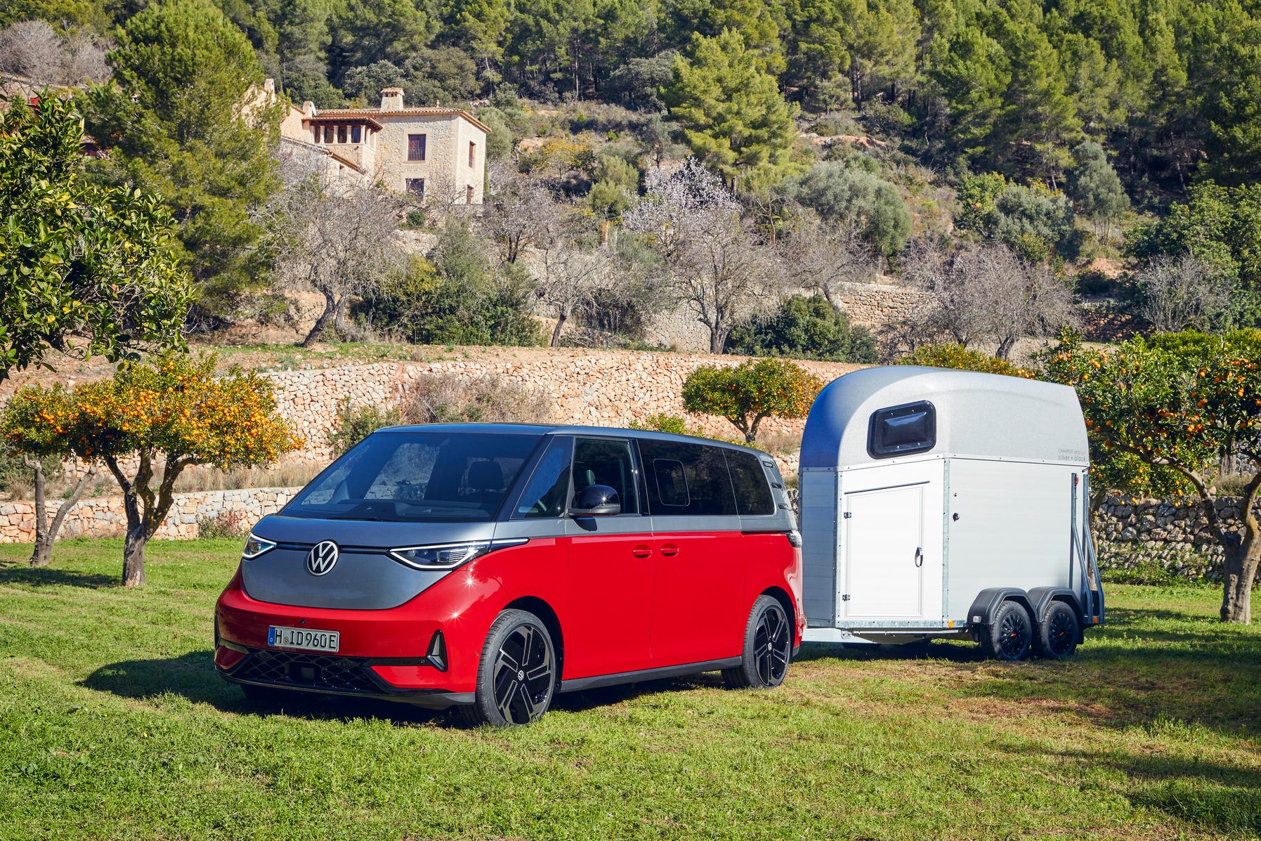 db2024au00473-medium-