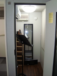 防音室の0.8畳タイプはこんな感じ: 音楽スタジオの起業日記