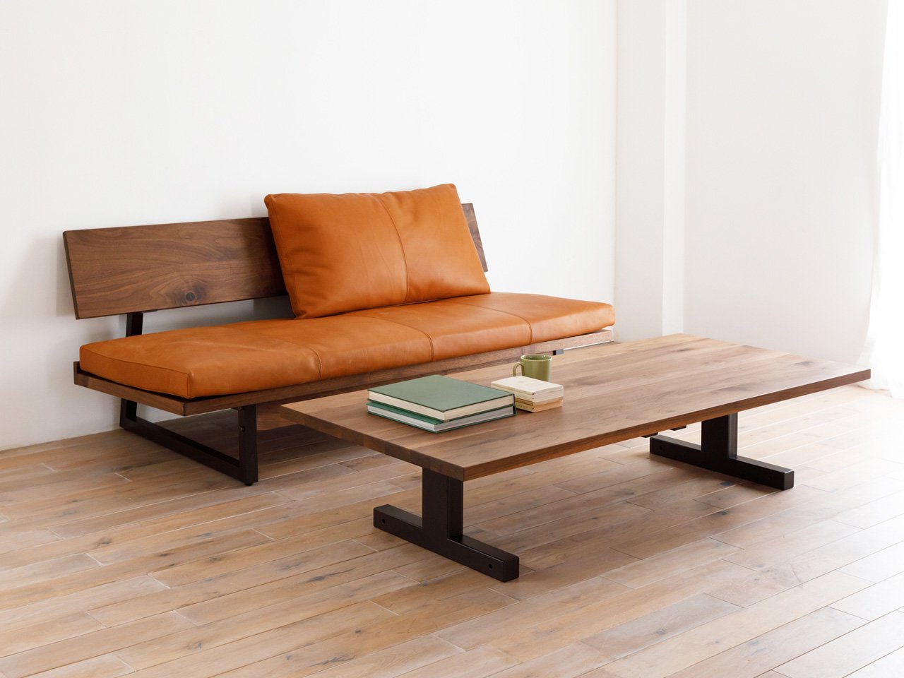 木製座卓 手彫り装飾 茶色 木製座卓 手彫り装飾 茶色 【公式通販】