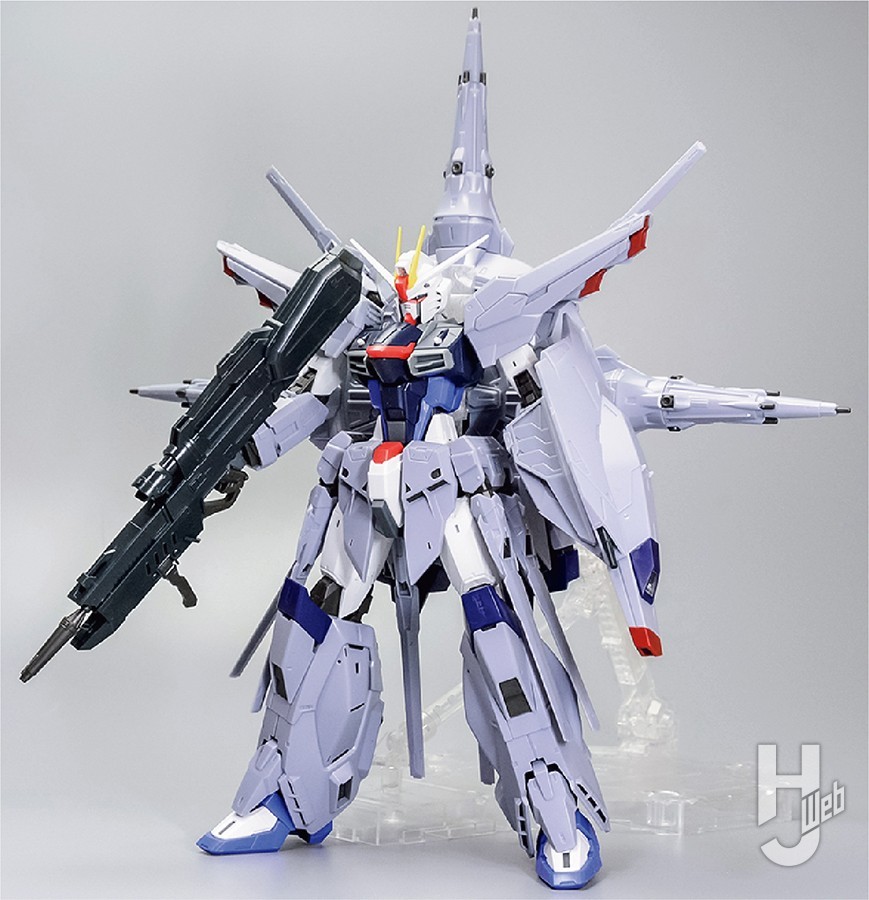 MGを2キット使用「 フリーダムガンダム Ver.2.0」×「プロヴィデンス