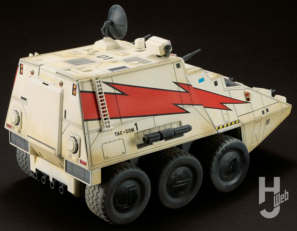 40年の時を超えて不朽の名作『メガフォース』のタック・コムが初