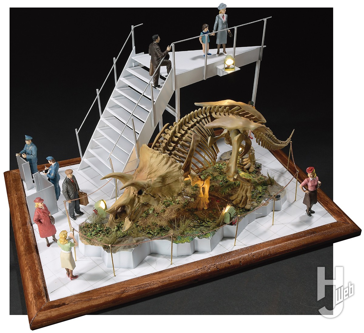 トリケラトプス」骨格標本プラモで博物館風のディオラマを作る