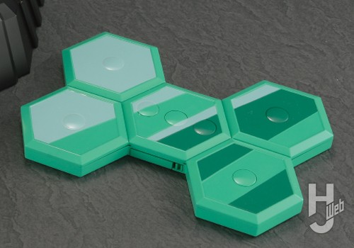 AMAKUNI機神よりジェネシックガオガイガーのヘッドディスプレイモデル