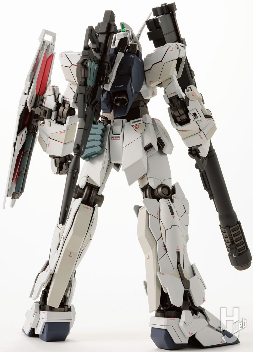 MGユニコーンガンダム Ver.Ka」実物大立像を参考にディテールや塗装で