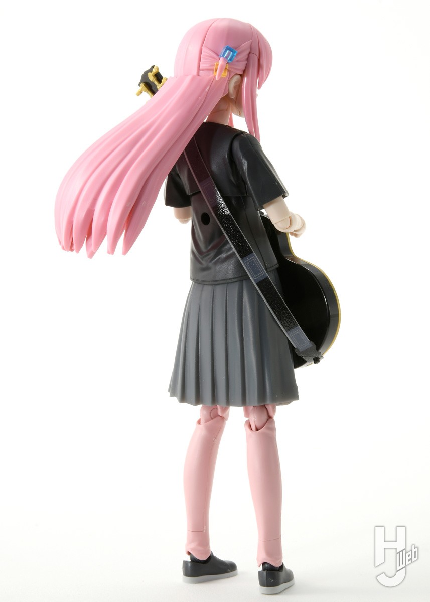 ぼっちちゃん”こと「後藤ひとり」が新ブランドの「30 MINUTES