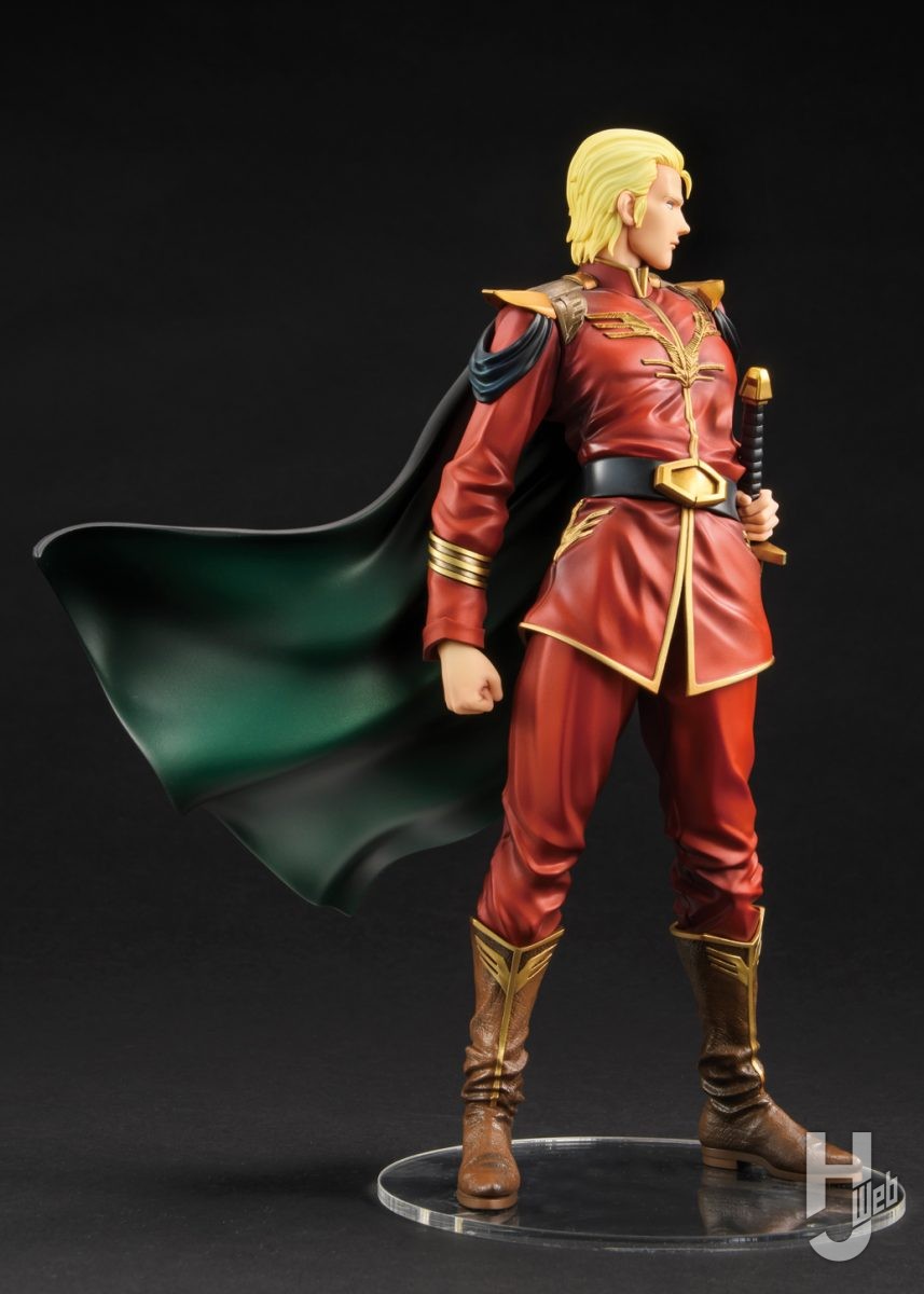 機動戦士ガンダム 逆襲のシャア』より厳格な佇まいの「シャア