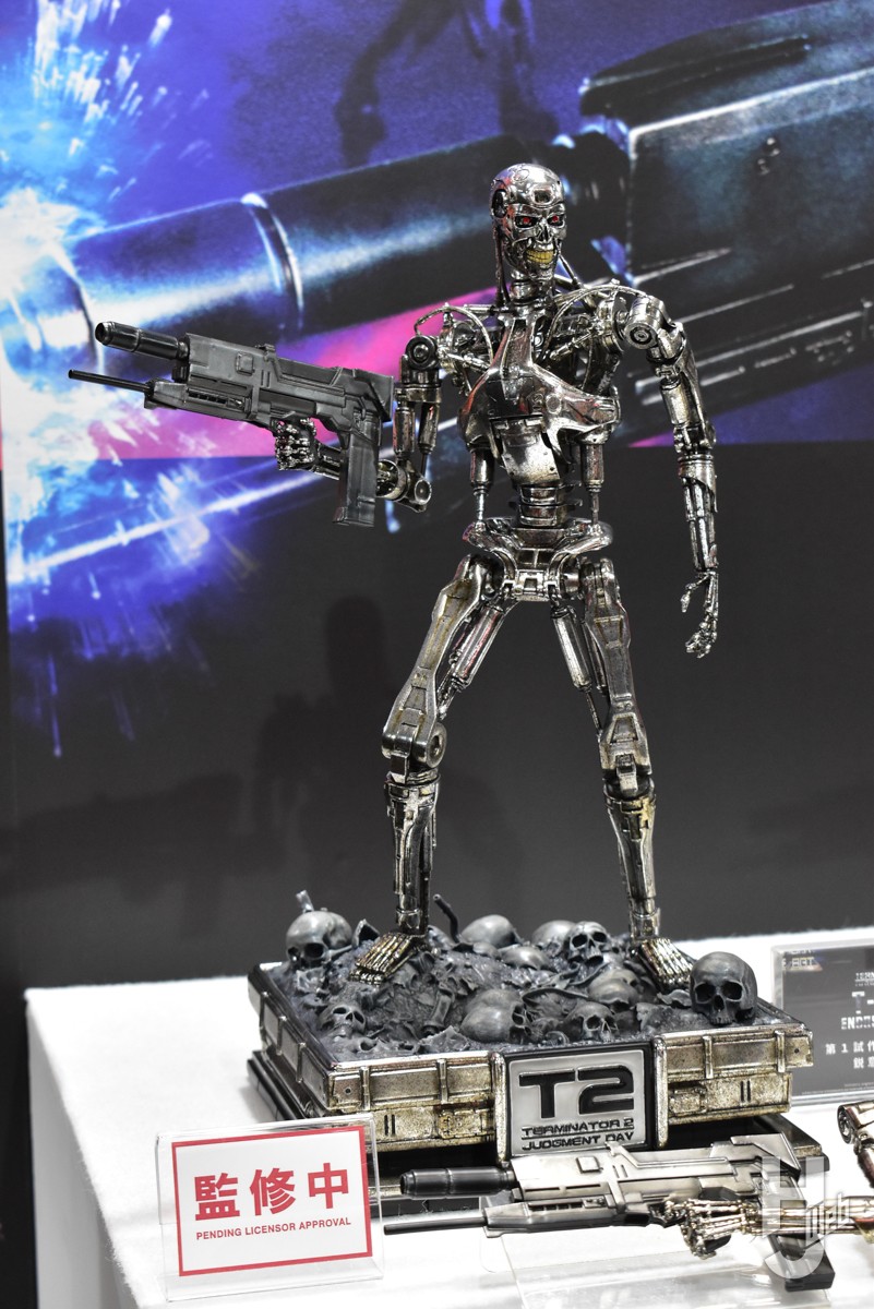 ターミネーター2』T-800のプラキット試作モデルが展示！ 『ベルセルク