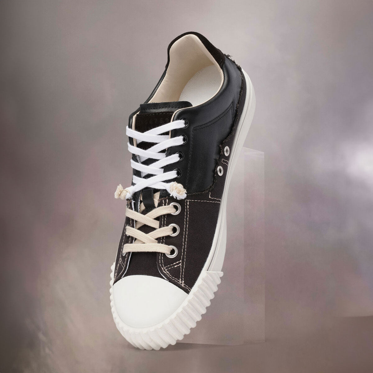 Maison Margielaよりスニーカーが新登場！ – HOMEGAME TOKYO