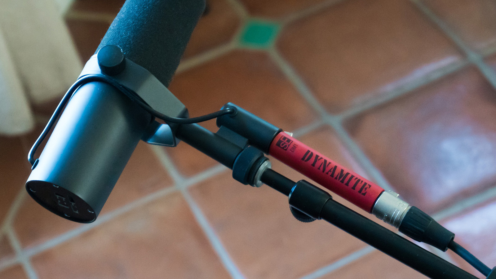 DM1 DYNAMITE - sE Electronics | Hookup, Inc.