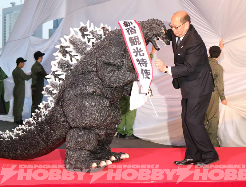 怪獣王ゴジラヘッドお披露目点灯式を徹底レポート!! | 電撃ホビーウェブ