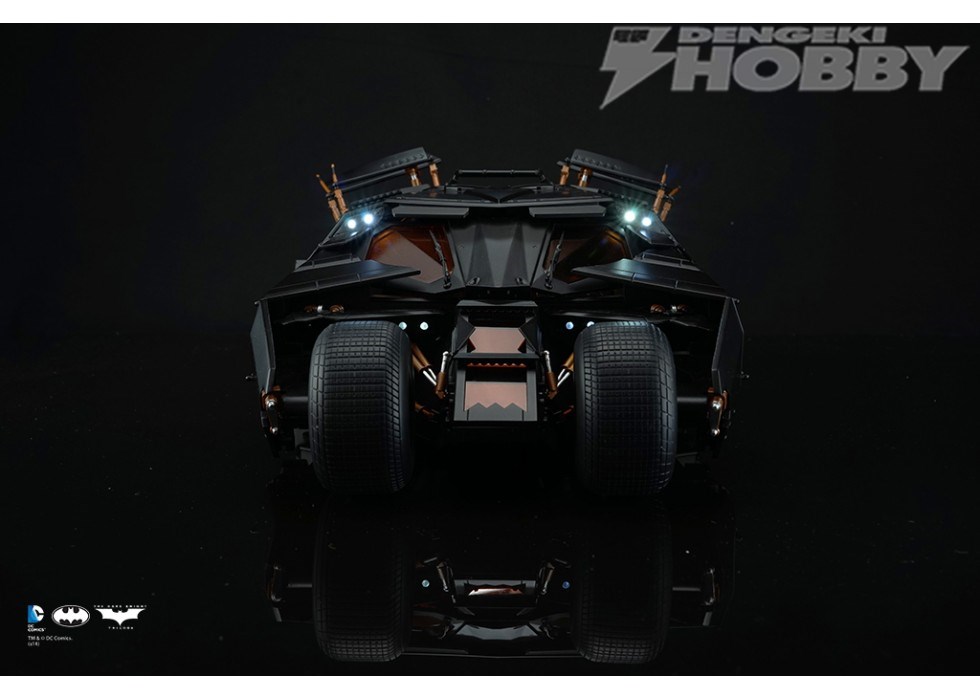 バットモービル「タンブラー」の1/12スケールラジコンが新発売