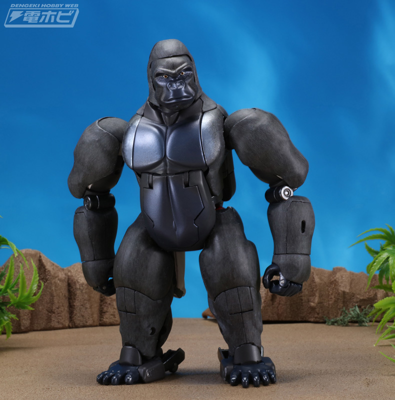 ビーストウォーズ生誕20周年記念！ゴリラからロボットに完全変形する総