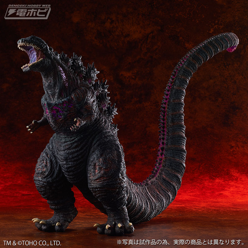 東宝大怪獣シリーズ『シン・ゴジラ』が全長約50cmの大ボリュームで登場