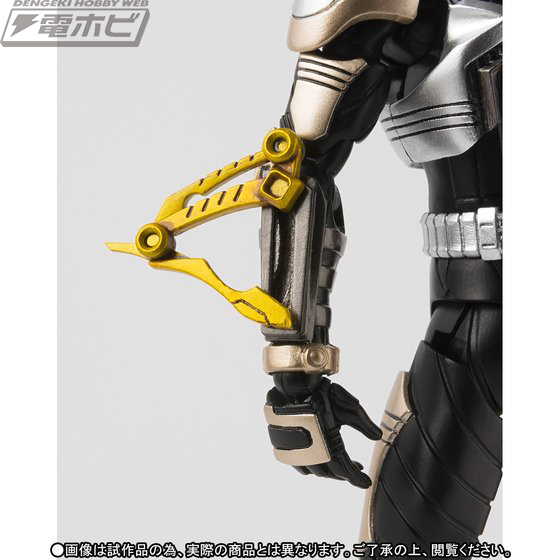 仮面ライダーカブト』S.H.Figuarts（真骨彫製法）キックホッパー