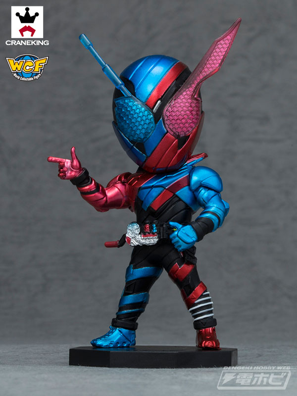 仮面ライダービルド』と『仮面ライダーエグゼイド』から6形態が集合