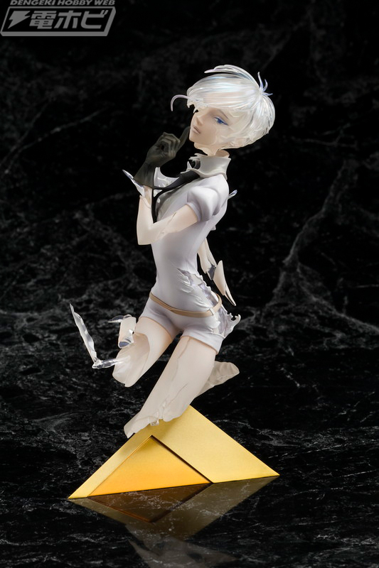 宝石の国』砕けるアンタークチサイトを再現したフィギュアが