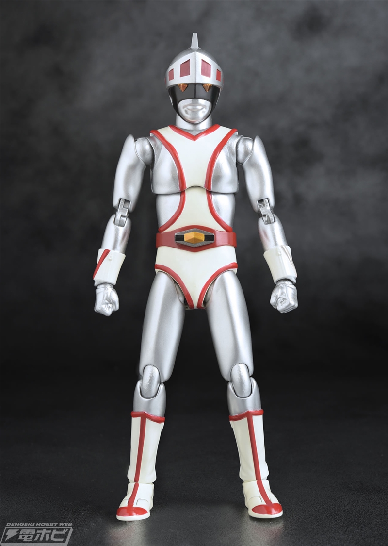 燃える正義の銀の色「シルバー仮面ジャイアント」がアクション