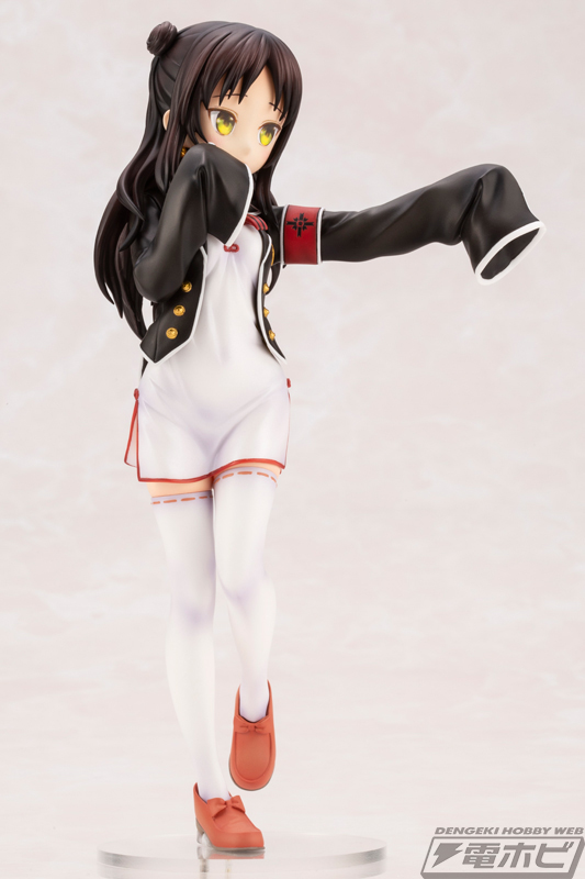 寄宿学校のジュリエット』王胡蝶、王手李亞が姉妹揃ってチャイナ服の