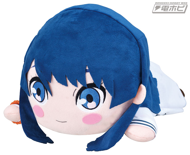 SSSS.GRIDMAN』から宝多六花が特大サイズの寝そべりぬいぐるみになって