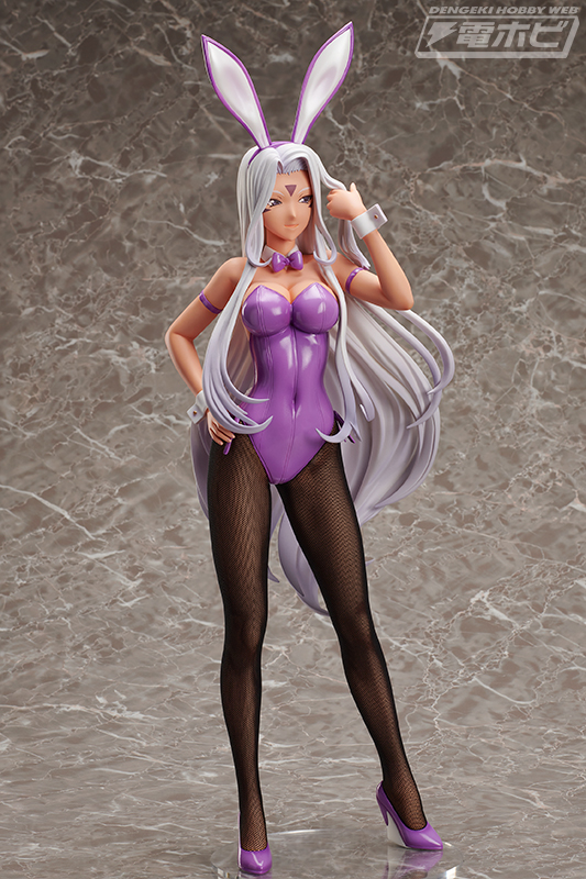 三女神の長女がセクシーなバニーガールに！『ああっ女神さまっ』ウルド