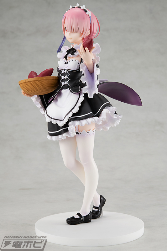 Re:ゼロから始める異世界生活』お茶会を楽しんでいるラムがエミリアに