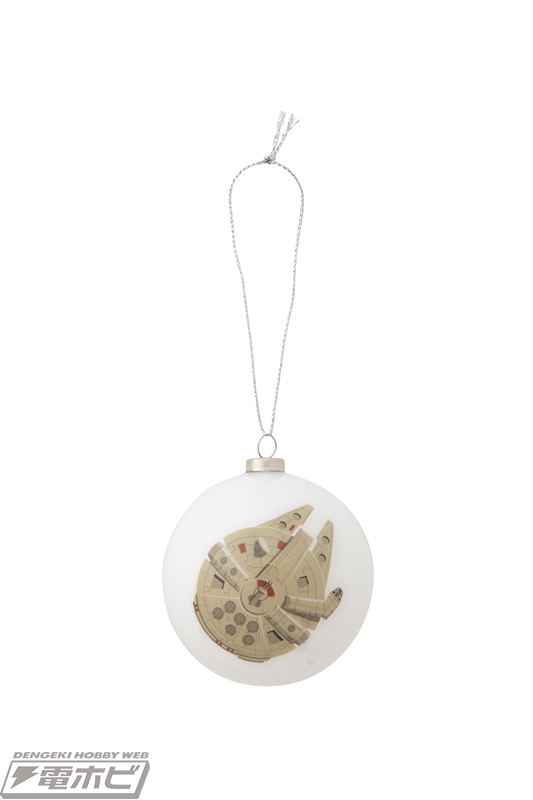 クリスマスツリーの上にデス・スターが!!『スター・ウォーズ』の