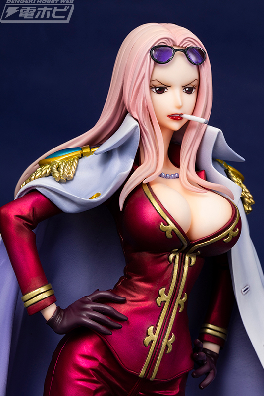 ヒナ素敵!!『ワンピース』海軍大佐・黒檻のヒナが抜群のプロポーション