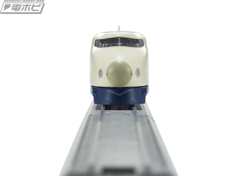 Nゲージサイズの東海道新幹線0系・N700Sが付いた「リビングトレイン