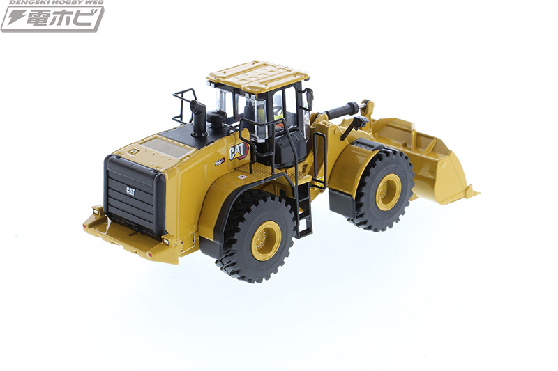 キャタピラー社3タイプのホイールローダーが1/50スケールの完成品