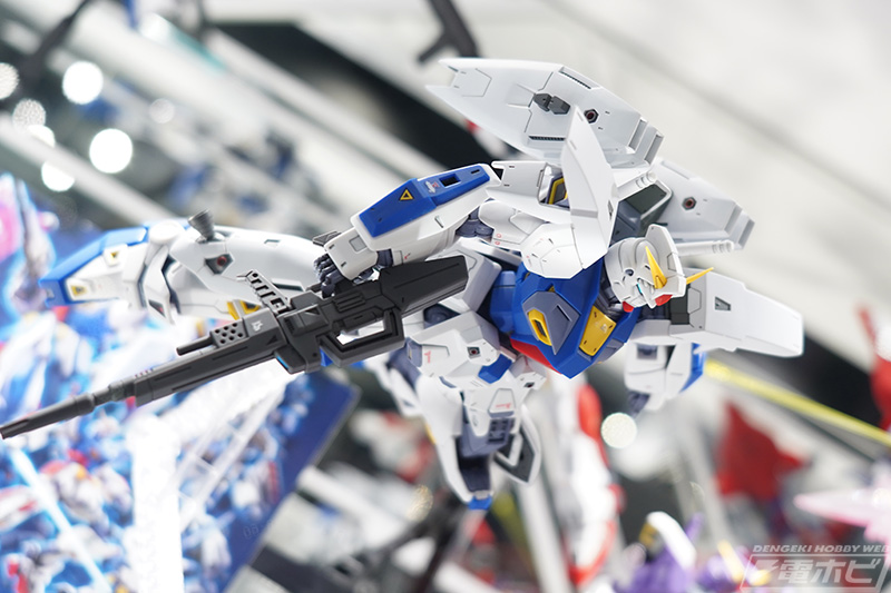 韓国限定ガンプラ「MG GBK-20 ガンダムアストレイ」が展示！「HG