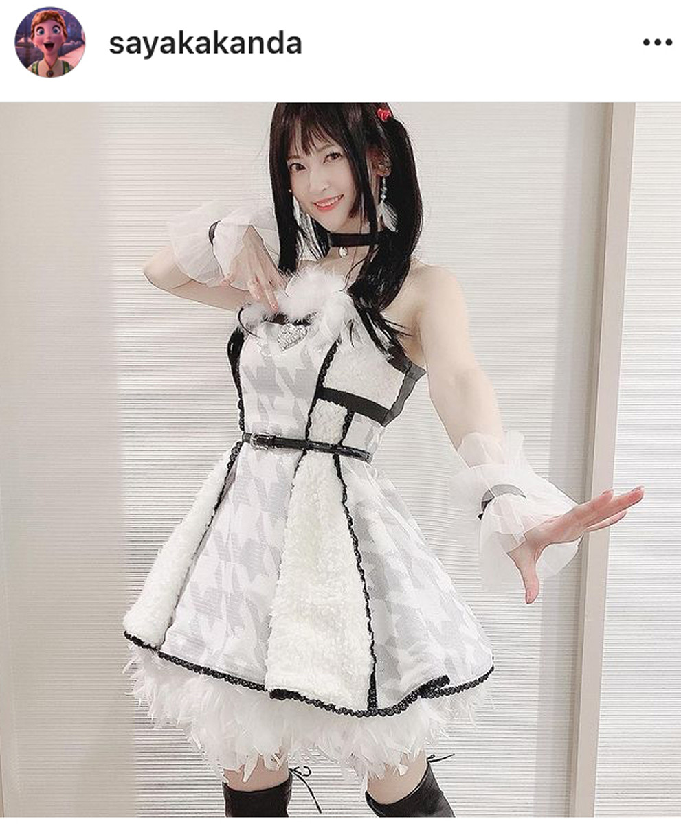 神田沙也加、「IDOLY PRIDE」長瀬麻奈の衣装姿を公開「可愛