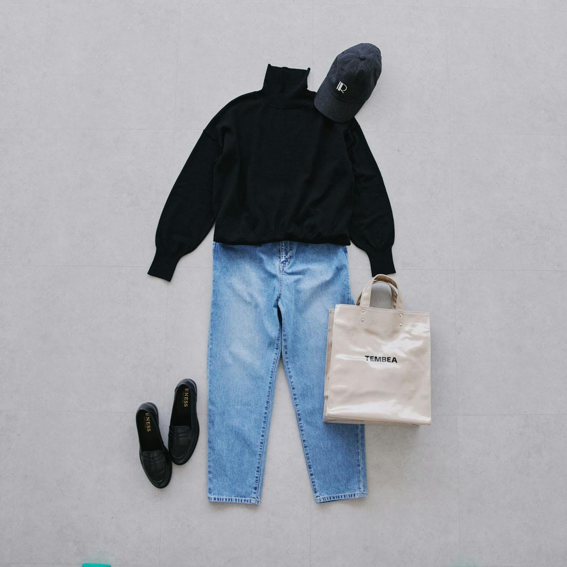 カジュアルすぎない大人顔」新定番のテーパードデニム（Sサイズ / M