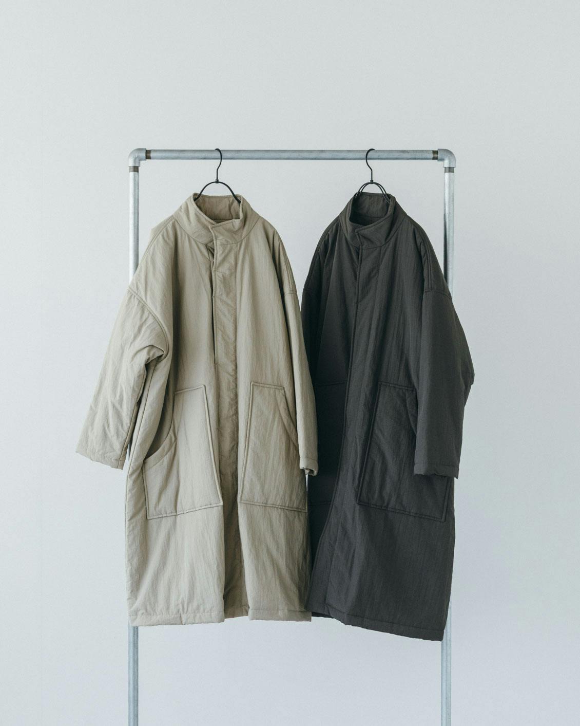 āta / アタ / 中綿コート（ベージュ・チャコール） - 北欧、暮らしの道具店