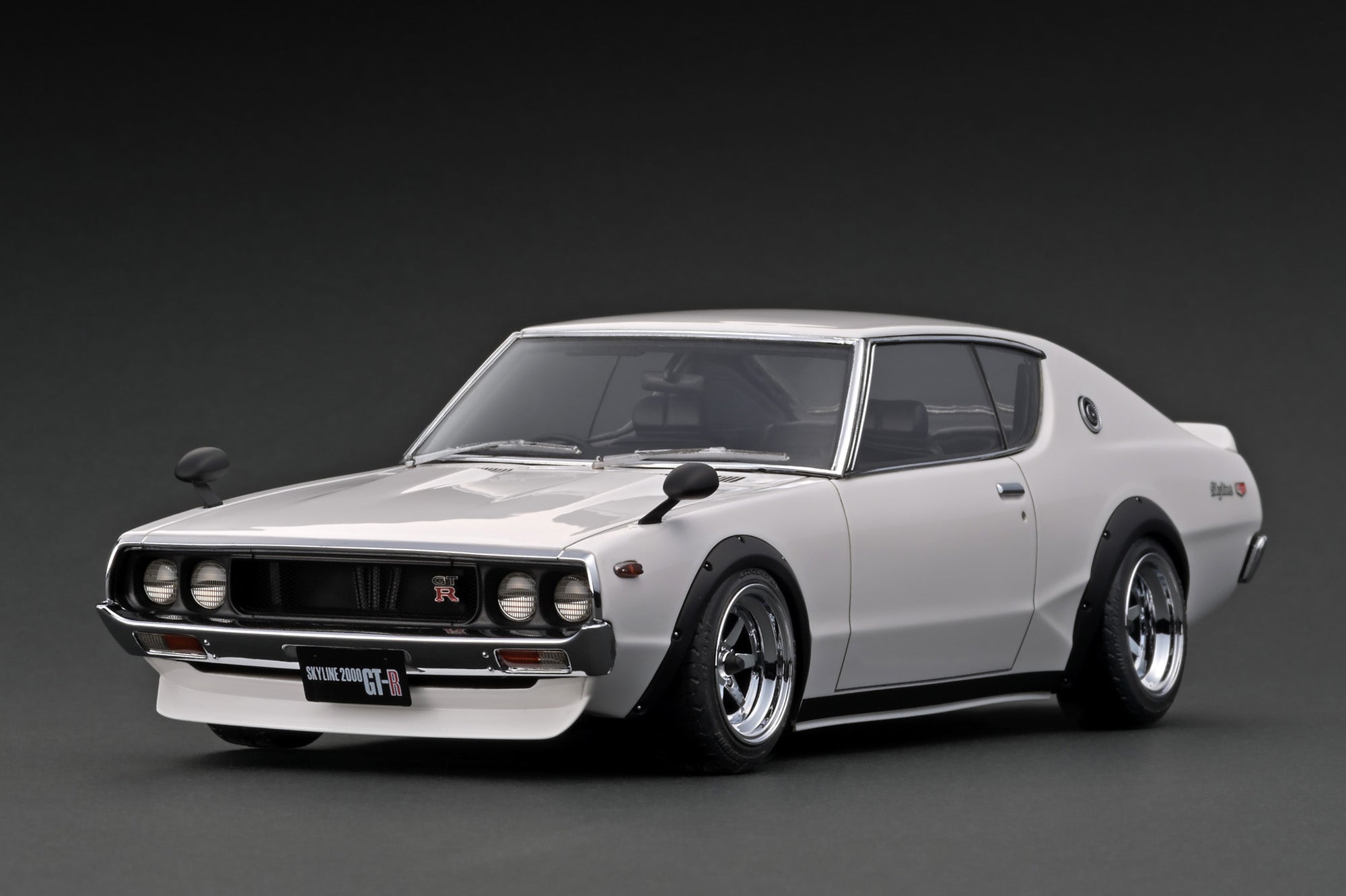 Ignition Model 1:18 NISSAN Skyline 2000 GT-R (KPGC110) White