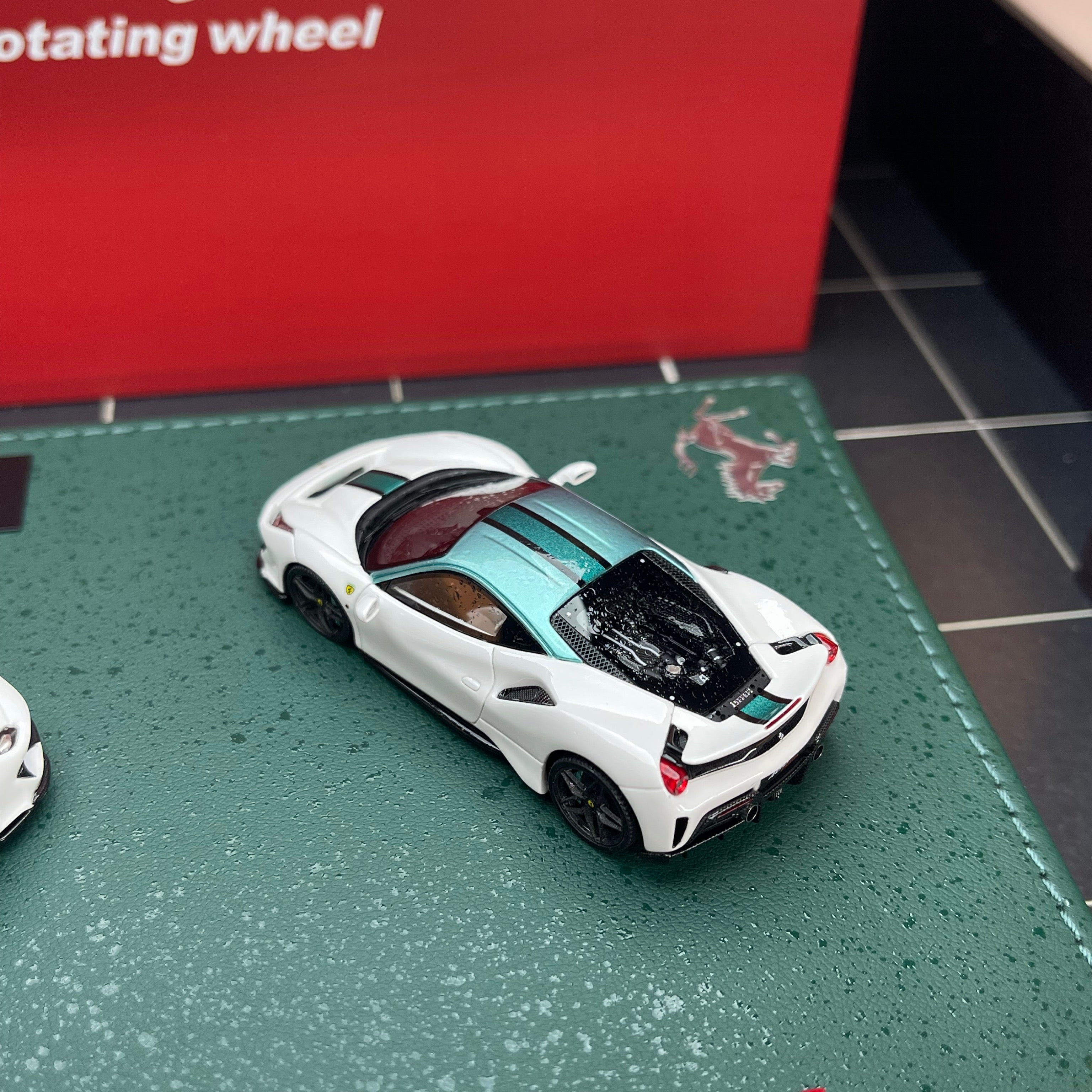 Rotating Wheel 1:64 Ferrari 488 Pista (2 Versions) – Horizon Diecast