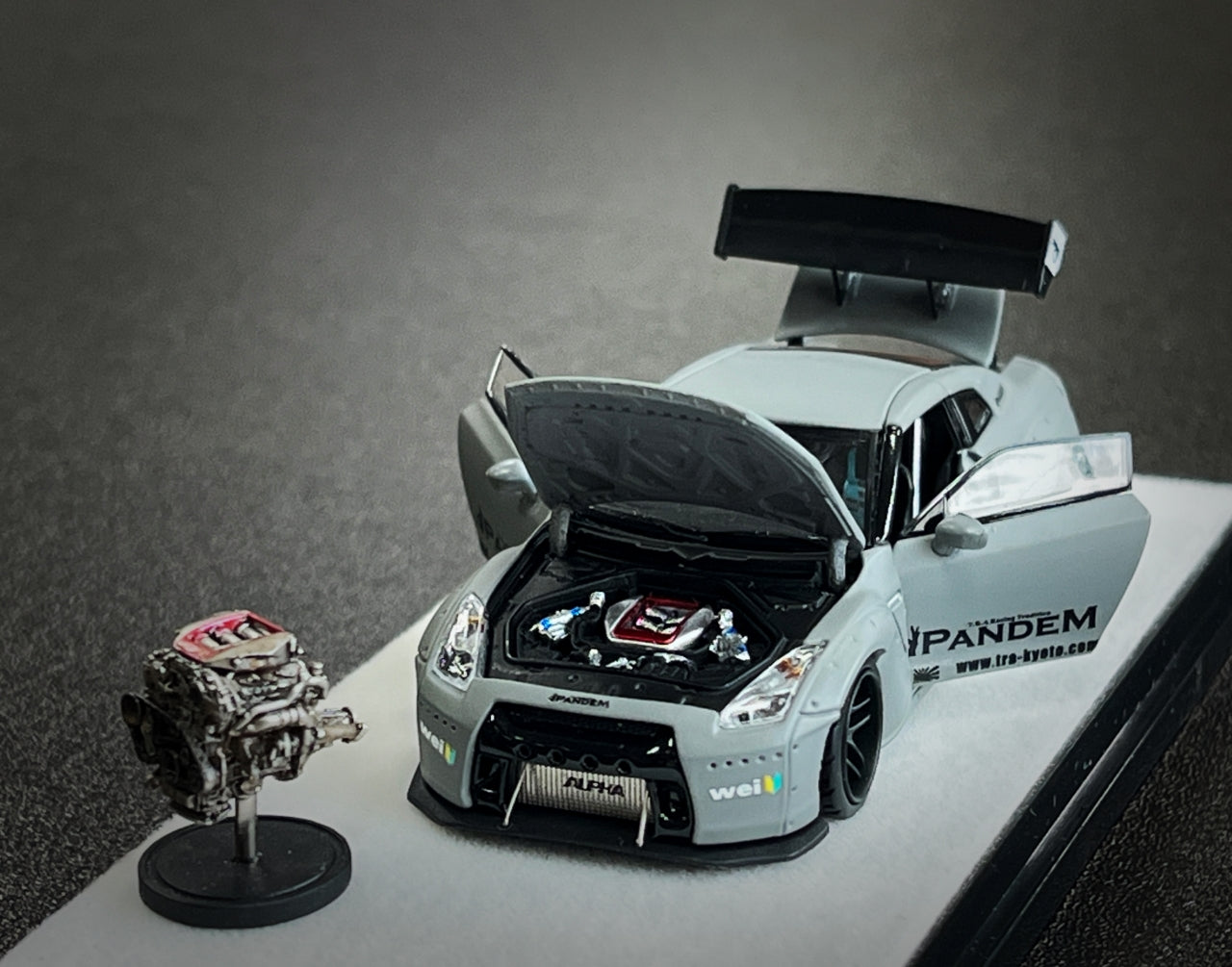 PGM 1:64 Nissan Rocket Bunny GTR R35 Combat Grey PGM-640703 (2