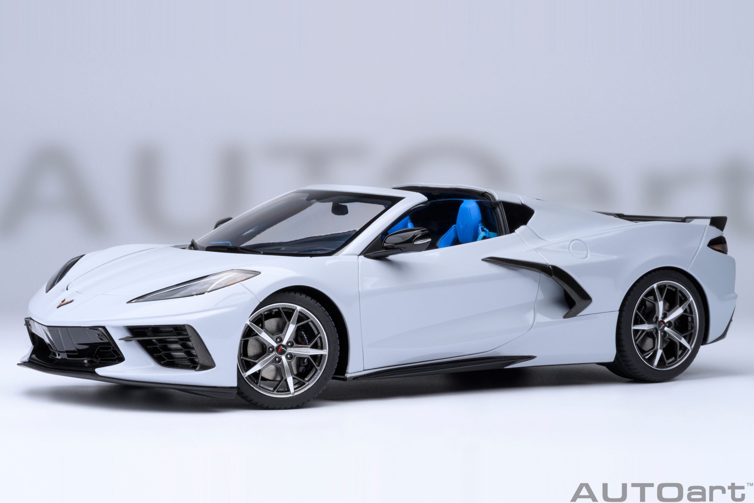 AUTOart 1:18 Chevrolet Corvette C8 Stingray Z51 (CERAMIC MATRIX