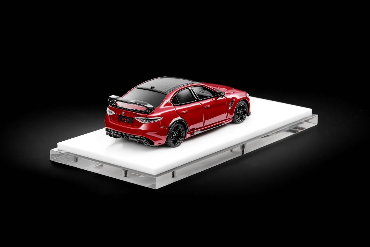 MOTORHELIX 1:64 Alfa Romeo Giulia GTAm (3 Colors) – Horizon Diecast