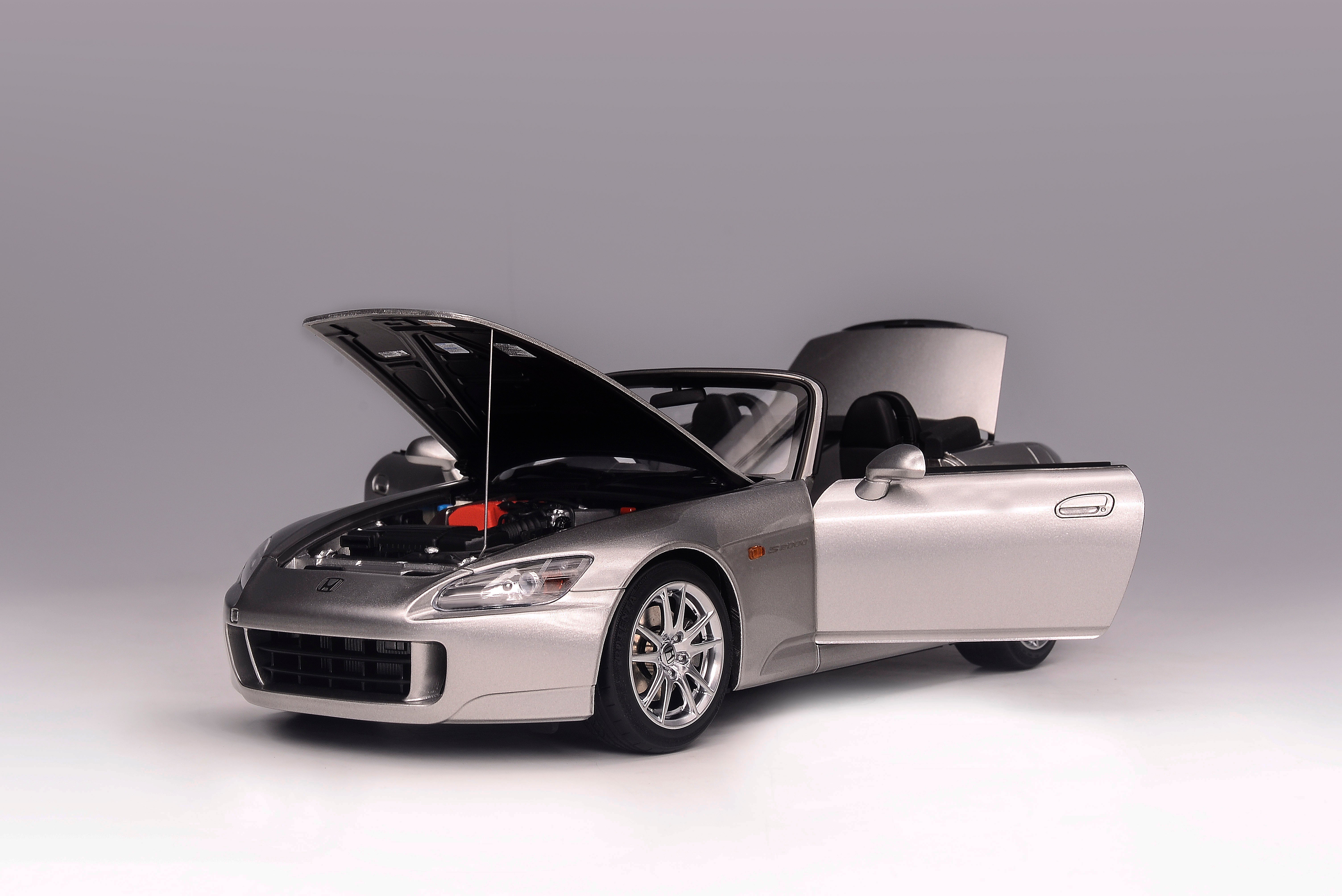 MOTORHELIX 1:18 Honda S2000 (AP2) - Silver – Horizon Diecast