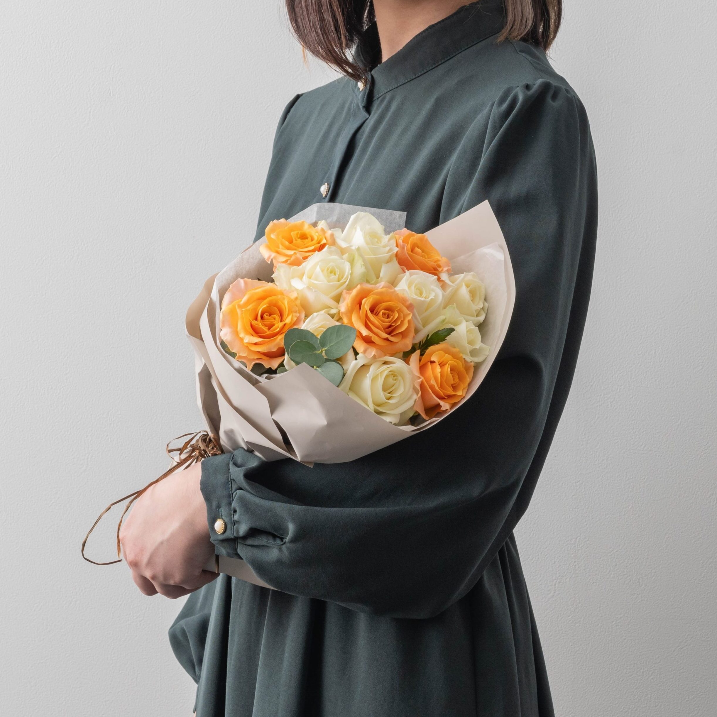 フリルブーケ ホワイトオレンジ 12本 | ホシファーム – 株式会社アデリー