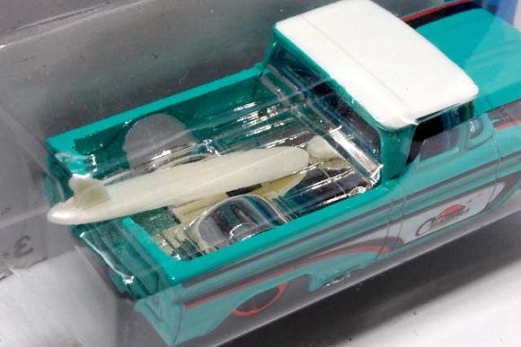 CUSTOM '62 CHEVY PICKUPのレビュー！小粋なサーフトラックが廃品回収