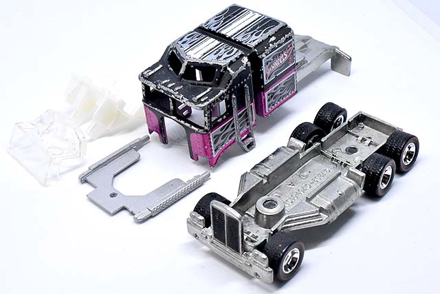 2013年Collector EditionのTHUNDER ROLLERを頂いたので、レビュー