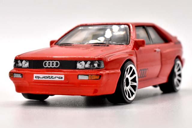 87 AUDI QUATTROのレビュー！四駆ラリーカーの起源？ウア・クワトロ