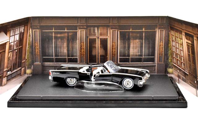 61 LINCOLN CONTINENTALのレビュー！観音開きドアーのラグジュアリー