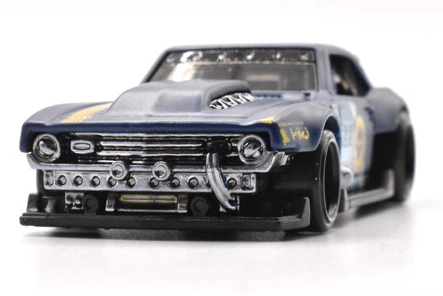 CUSTOM '68 CAMAROのレビュー！サイバーカスタムされたベイビーカマロ