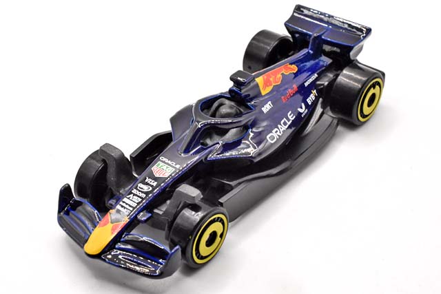 FORMULA 1 (2024) ORACLE RED BULL RACINGのレビュー！ベーシック版